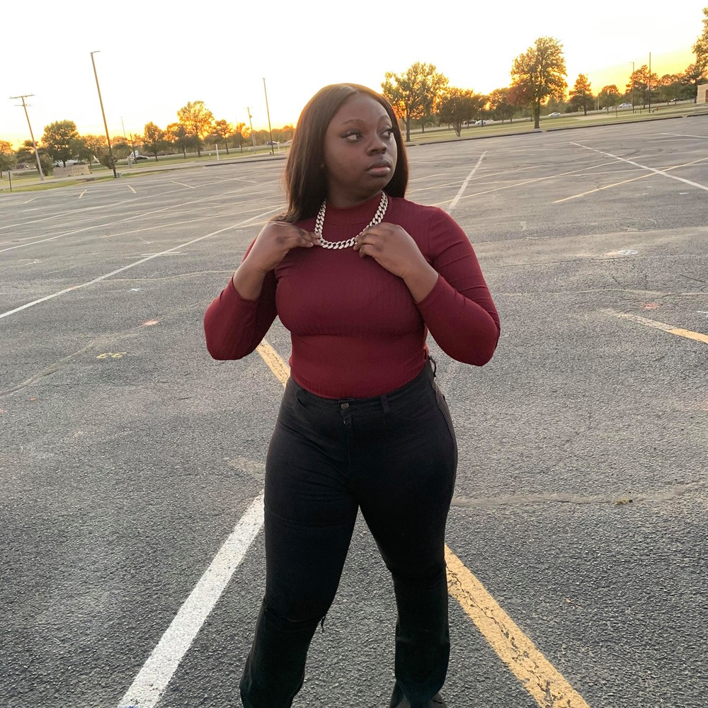 Meet your Posher, Nichelle